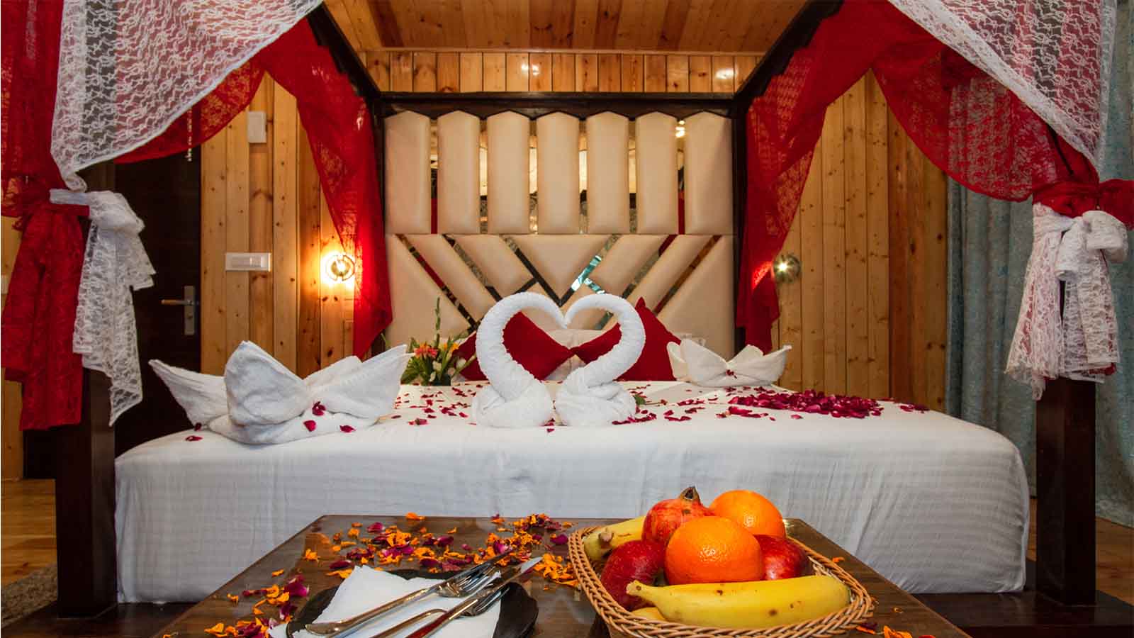 Honeymoon Suite